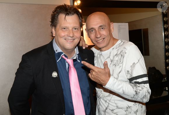 Il s'agit de Début de soirée, qui était composé de Sacha Goëller et William Picard

Début de soirée (Sacha Goëller et William Picard) - Vendredi 21 septembre 2018, à l’Olympia de nombreuses personnalités ont célébré le lancement de Lotus Moltonel Sans Tube, le premier papier toilette sans tube à destination du grand public, en rendant hommage à plusieurs décennies de tubes avec un concert exceptionnel réunissant le temps d’une soirée toutes les stars emblématiques des années 80. © Veeren/Bestimage