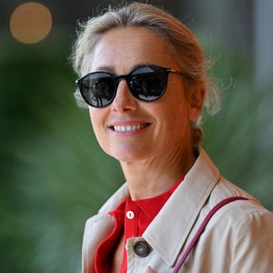 Le couple s'est montré complice et souriant.

Anne-Sophie Lapix lors de la cérémonie de présentation rendant hommage à la carrière de Rafael Nadal lors de la première journée des Internationaux de France 2025 à Roland Garros le 25 mai 2025 à Paris, France.  Photo by Franck Castel/ABACAPRESS.COM
