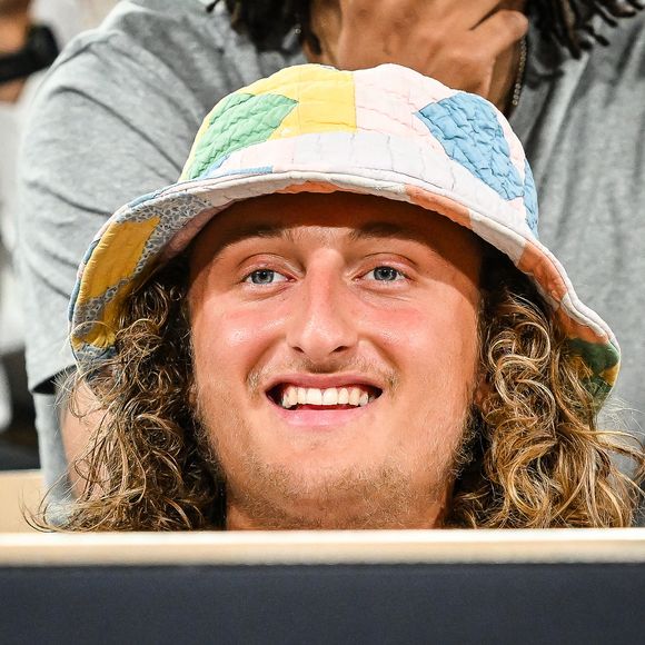 Il a été le DJ star du cocktail d’ouverture organisé par Vanity Fair et Art Basel.

Joalukas Noah lors de la finale du Championnat de France de basket-ball Elite Betclic à Roland Garros.

© Matthieu Mirville / Bestimage