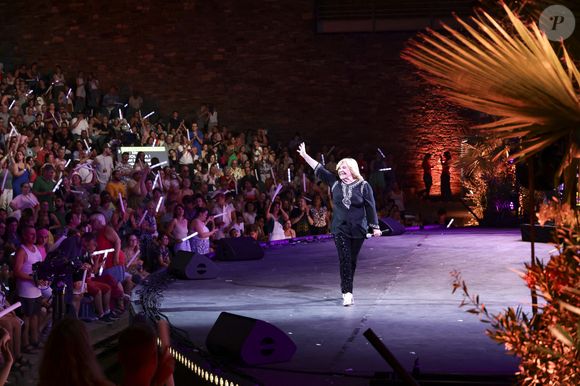 Exclusif -  Nicoletta lors de l'enregistrement de l’émission La Grande Fête de Carcassonne, diffusée le samedi 6 septembre à 21.10 sur France 2, dans la Cité Médiévale de Carcassonne, France, le 24 juin 2025. © Jack Tribeca/Bestimage