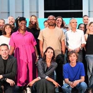 L'équipe de France Inter : Léa Salamé, Charline Vanhoenachker, Mathilde Munos, Aline Afanoukoé, Adele Van Reeth, Ali Rebeihi, Dorothée Barba, Laure Adler, Fabrice Drouelle, Matthieu Noël, Juan David Nasio, Lison Daniel, Nagui, Nicolas Demorand, Sonia Devillers, Rebecca Manzoni, Thomas Legrand
lors de la conférence de presse annuelle "La rentrée de Radio France" présentant les nouveaux programmes et projets pour la saison 2022/2023, tenue à la Maison de la Radio et de la Musique à Paris, France, le 29 août 2022. Photo par Jana Call me J/ABACAPRESS.COM