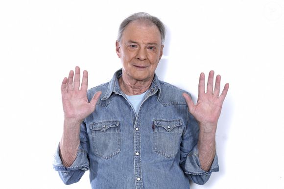 Portrait de Herbert Leonard lors de l'enregistrement de l'émission "Chez Jordan de Luxe" à Paris. Le 8 octobre 2024
© Cédric Perrin / Bestimage