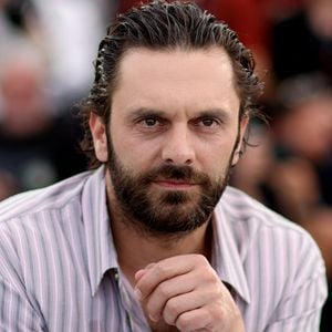 En plein Festival de Cannes pour présenter son nouveau film, Pio Marmaï a fait un petit détour par le plateau de Canal+.

Pio Marmaï - Photocall du film "La Vénus Electrique" lors du 79ème Festival International du Film de Cannes
© Jacovides/Moreau/Bestimage