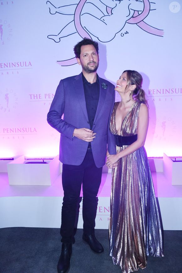 Eric Antoine et sa femme Gennifer Demey - Soirée de gala du 10ème anniversaire de l'association "Les Bonnes Fées" à l'Hôtel The Peninsula Paris le 8 octobre 2025. The Peninsula Paris renouvelle son soutien dans la campagne Octobre Rose au côté de l'artiste G.Sardin.
© Rachid Bellak/Bestimage