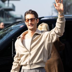Pierre Niney au défilé Lacoste "Collection Femme Prêt-à-Porter Automne/Hiver 2026-2027" lors de la Fashion Week de Paris, le 8 mars 2026

© Thibault Duboucher / Bestimage