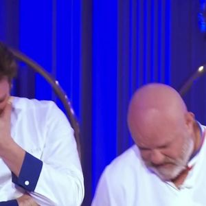Philippe Etchebest en larmes face à Charles après son élimination de "Top Chef 2025", épisode du 4 juin, sur M6