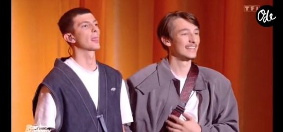 Dès son arrivée au château, il a partagé un duo avec Antoine avant de reprendre un titre de Pierre Garnier au piano.

Capture Star Academy - TF1