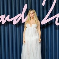 A 43 ans, cette star qui a 15 ans de moins que son compagnon est enceinte de son 3e enfant : annonce sur tapis rouge