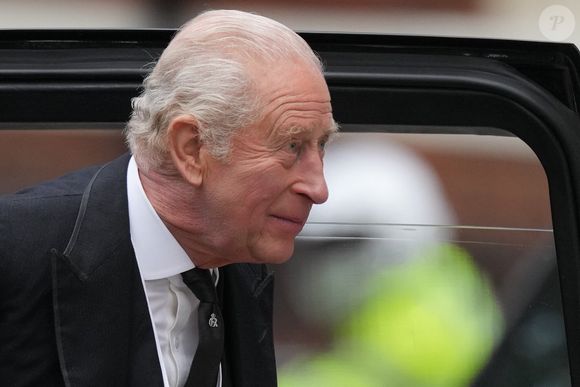 Le roi Charles III d'Angleterre - Les membres de la famille royale assistent aux funérailles de la duchesse de Kent, à la cathédrale de Westminster, à Londres, au Royaume-Uni, le 16 septembre 2025. © Julien Burton / Bestimage
