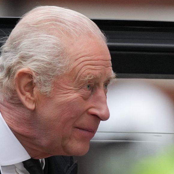 Le roi Charles III d'Angleterre - Les membres de la famille royale assistent aux funérailles de la duchesse de Kent, à la cathédrale de Westminster, à Londres, au Royaume-Uni, le 16 septembre 2025. © Julien Burton / Bestimage
