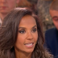 "Je suis très contente de ne pas l’avoir connu" : Karine Le Marchand évoque son père qui l’a abandonnée