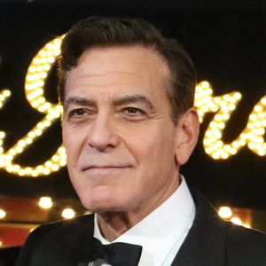 New York City, NY - Les invités de l'événement "Good Night, and Good Luck Opening Night" (Bonne nuit et bonne chance pour la soirée d'ouverture) se sont retrouvés sur le tapis rouge. Backgrid USA / Bestimage