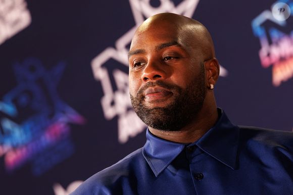 Teddy Riner participe à la 27ème édition des NRJ MUSIC AWARDS au Palais des Festivals le 31 octobre 2025 à Cannes, France.  Photo par Anne Barson/ABACAPRESS.COM