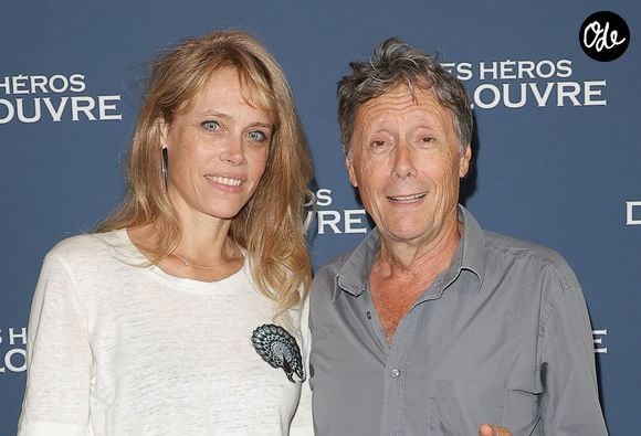La rencontre était organisée au Studio Marigny.

Antoine de Maximy et sa compagne Magali Bénèt - Avant-première du film "Les héros du louvre" au cinema L'Arlequin à Paris. © Coadic Guirec/Bestimage