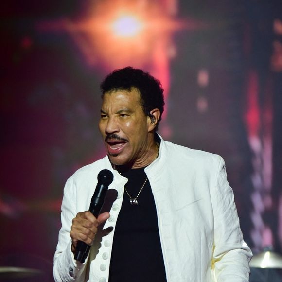 Les médecins cherchent notamment à déterminer s’il souffre d’une légère déshydratation.

Le chanteur Lionel Richie se produit à São Paulo, au Brésil, dans le cadre du festival The Town 2025, organisé à la Cidade da Música, sur le site d’Interlagos.

Backgrid USA / Bestimage