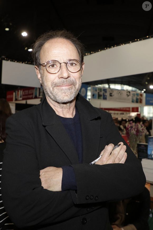 L’écrivain a d’ailleurs régulièrement été en tête

Marc Levy - Festival du Livre de Paris 2023 au Grand Palais Éphémère à Paris le 22 avril 2023.
© Cedric Perrin / Bestimage