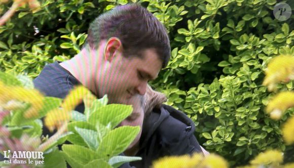 Mathieu annonce son choix entre Marie et Clémence dans L'amour est dans le pré