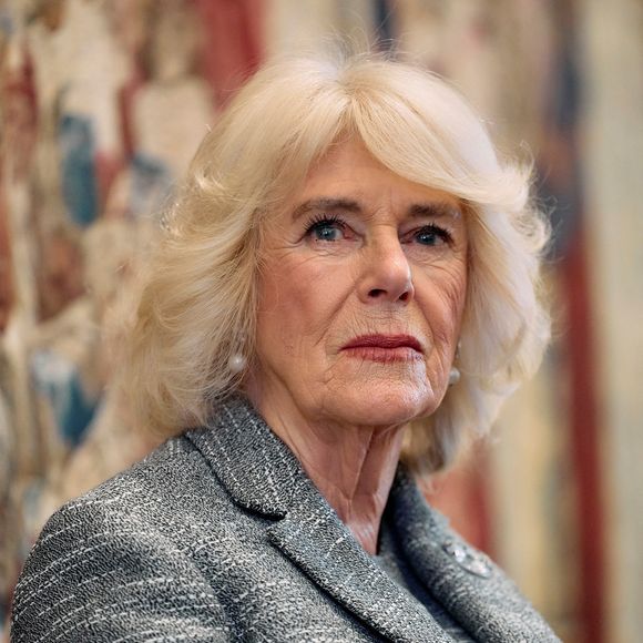 De quoi trembler maintenant que Camilla et reine. Mais ce n'est pas tout : la maison est située sur une zone inondable, touchée par les intempéries ces derniers temps

Brigitte Macron et Camilla Parker Bowles, reine consort d'Angleterre, assistent à la cérémonie de remise du prix littéraire de l'Entente à la résidence de l'ambassadeur de France à Londres, le 4 décembre 2024. 
© Julien Burton / Bestimage