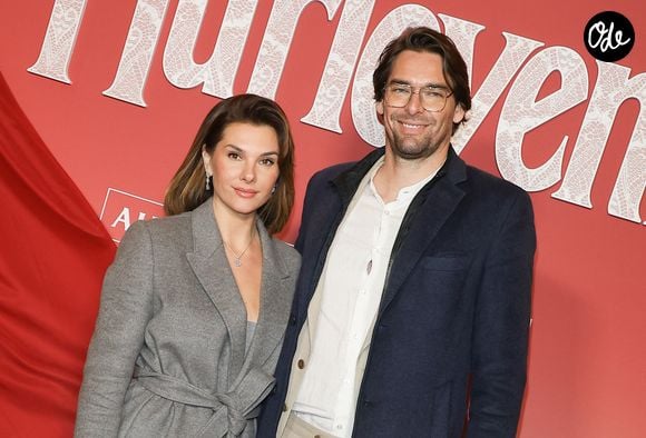 Cette réunion témoigne de la place de chacun au sein de leur famille recomposée.

Camille Lacourt et sa compagne Alice Detollenaere - Avant-première du film "Hurlevent" au Grand Rex à Paris le 2 février 2026. © Coadic Guirec/Bestimage