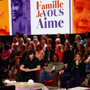 Exclusif - Laurent Voulzy et ses fils Julien et Quentin lors de l'enregistrement de l'émission "Famille je vous aime" présentée par M. Drucker et qui sera diffusée le 13 juin 2025 sur France 3, aux Studios rive gauche à Paris, France, le 14 avril 2025. © Clovis-Gaffiot/Bestimage