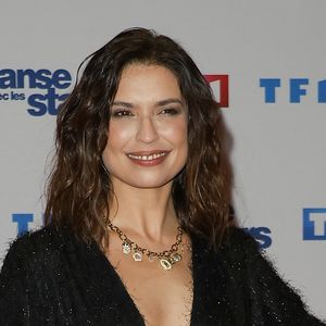 La chanteuse estime qu'il « mérite la lumière » pour son travail.

Lucie Bernardoni - Photocall de lancement de la saison 2026 de "Danse avec les stars" (DALS) au siège de TF1 à Boulogne-Billancourt le 18 décembre 2025. © Coadic Guirec/Bestimage