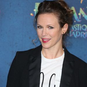 Lorie Pester assiste à la première du film « Encanto », qui s'est tenue au Grand Rex, à Paris, en France, le 19 novembre 2021. Photo de Jérôme Domine/ABACAPRESS.COM