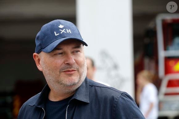 Exclusif - Sébastien Cauet - L'animateur radio Sébastien Cauet retourne à Marle (Aisne), sa ville natale, et inaugure la piscine municipale qui porte son nom le 11 juin 2022. 
Cette journée “Cauet made in Marle” était l’occasion pour le comité des fêtes et l’animateur d’inaugurer le 1er salon international des jeux de café. © Claude Dubourg/Bestimage