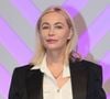 "Lycées délaissés, jeunesse sacrifiée" : Emmanuelle Béart, maman d'un adolescent de 16 ans, fait entendre sa voix