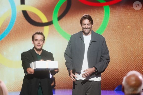 Exclusif - Théo Curin, Camille Lacourt - Surprises - Enregistrement de l'émission "La Boîte à Secrets N°19" dans les studios de la Cité du Cinéma à Saint-Denis, présentée par F.Bollaert et diffusée le 3 janvier sur France 3
© Christophe Clovis / Bestimage
