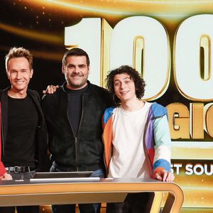 Il décroche ainsi la médaille de bronze avec cette performance. De plus, 22,4 % des femmes responsables des achats de moins de 50 ans étaient 

Exclusif  - Sylvie Tellier, Cyril Féraud, Matthieu Lartot, Roman Doduik - Enregistrement de l'émission "100% logique" présentée par C. Feraud et qui sera diffusée le 5 avril 2024 au Studio du Lendit à Saint-Denis, France, le 20 décembre 2024. © Christophe Clovis / Bestimage