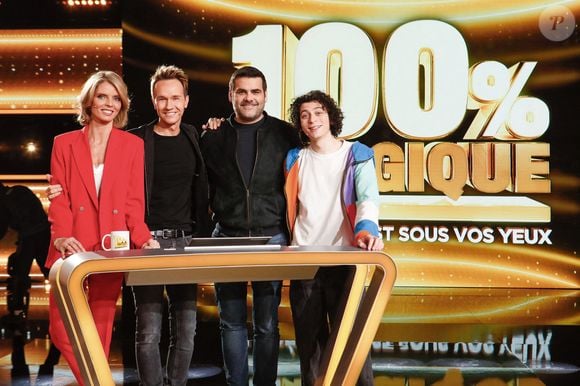 Il décroche ainsi la médaille de bronze avec cette performance. De plus, 22,4 % des femmes responsables des achats de moins de 50 ans étaient 

Exclusif  - Sylvie Tellier, Cyril Féraud, Matthieu Lartot, Roman Doduik - Enregistrement de l'émission "100% logique" présentée par C. Feraud et qui sera diffusée le 5 avril 2024 au Studio du Lendit à Saint-Denis, France, le 20 décembre 2024. © Christophe Clovis / Bestimage