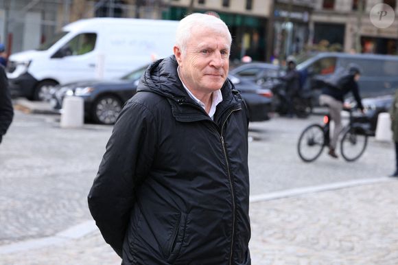 Luis Fernandez arrivant à la cérémonie funéraire de Rolland Courbis à l'église de la Madeleine à Paris, France, le 14 janvier 2026. Rolland Courbis, ancien footballeur français, entraîneur et commentateur médiatique au franc-parler, est décédé à l'âge de 72 ans. Photo par Jerome Domine/ABACAPRESS.COM