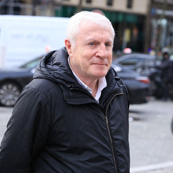 Luis Fernandez arrivant à la cérémonie funéraire de Rolland Courbis à l'église de la Madeleine à Paris, France, le 14 janvier 2026. Rolland Courbis, ancien footballeur français, entraîneur et commentateur médiatique au franc-parler, est décédé à l'âge de 72 ans. Photo par Jerome Domine/ABACAPRESS.COM