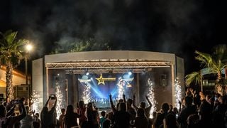 Un membre d'un groupe culte des années 90 participe à la tournée inspirée de la série Camping Paradis