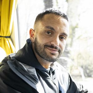 Récemment, Malik Bentalha a fait le buzz en parodiant l'émission de CNews baptisée L'heure des pros sur les réseaux sociaux

Exclusif - Malik Bentalha - Match Team Mont de Marsan Vs Team UNICEF France au stade André et Guy Boniface à Mont de Marsan le 23 mars 2024.
© Pierre Perusseau / Bestimage