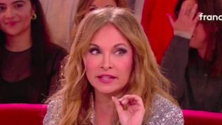 "Tu te jettes sur moi, je me défends" : le geste réflexe d’Hélène Ségara face à une star de Notre-Dame