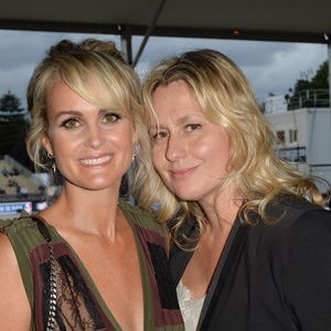 Entre Laeticia Hallyday et Luana Belmondo tout n'a pas toujours été simple. 

Exclusif - Laeticia Hallyday et Luana Belmondo - Soirée au profit de l'Association "La Bonne étoile" de Laeticia Hallyday lors du 3ème Longines Paris Eiffel Jumping à la plaine de Jeux de Bagatelle à Paris le 1er juillet 2016 dans le Pavillon Eiffel du Longines Paris Eiffel Jumping décoré par Luxury Living.
© Olivier Borde / Veeren / Bestimage