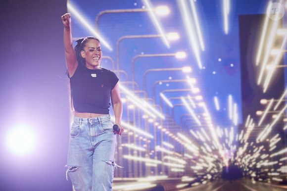 Exclusif - Amel Bent lors de l'enregistrement de l'émission "Les stars s'unissent pour le Sidaction" au théâtre Marigny à Paris, France, le 11 mars 2025. L'émission sera diffusée en prime le 22 mars sur France 2. © Guirec-Moreau/ Bestimage