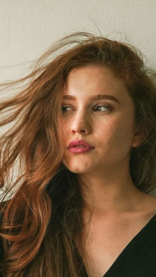 Rond, ovale, carré ou allongé : quelle coupe adopter selon la forme du visage ?