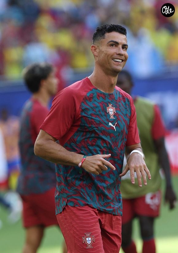 FLORIDE, ÉTATS-UNIS, 27 juin : Cristiano Ronaldo, de l'équipe nationale du Portugal, s'échauffe avant le match du groupe K de la Coupe du Monde de la FIFA 2026 opposant la Colombie au Portugal au Miami Stadium, à Miami (Floride), le 27 juin. SPP / PsnewZ / Bestimage