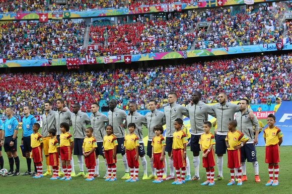 Equipe de France - Hugo Lloris, Raphaël Varane, Blaise Matuidi, Mathieu Debuchy, Mamadou Sakho, Patrive Evra, Yohan Cabaye, Olivier Giroud, Moussa Sissoko, Karim Benzema et Mathieu Valbuena - Match du groupe E entre la France et la Suisse au stade Fonte Nova à Salvador de Bahia au Brésil, le 20 juin 2014, pendant la coupe du monde de la FIFA 2014. La France l'emporte sur la Suisse avec un score 5-2
CYRIL MOREAU / BESTIMAGE