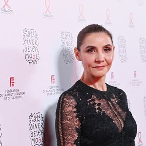 Clotilde Courau, princesse de Savoie au Dîner de la Mode au bénéfice du Sidaction, au Palais de Tokyo, dans le cadre de la Fashion Week de Paris Haute Couture printemps/été (PFW).  
© Rachid Bellak / Bestimage