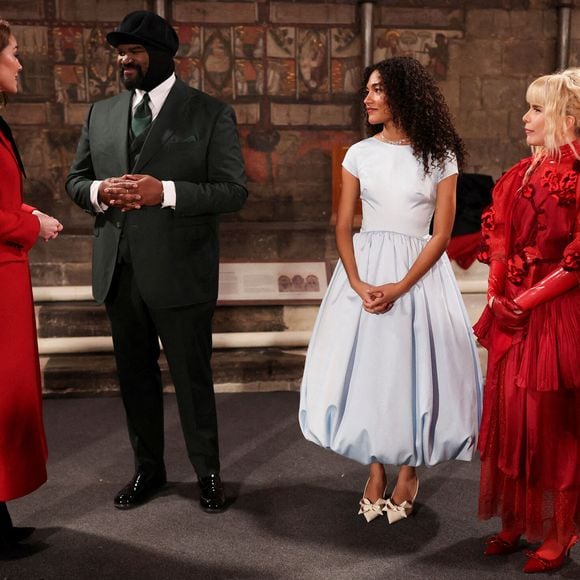 La princesse de Galles rencontre Gregory Porter, Olivia Dean et Paloma Faith lors de la cérémonie de chants Together At Christmas à l'abbaye de Westminster à Londres. Date de la photo : Vendredi 6 décembre 2024. Isabel Infantes/PA Wire |PA Wire : Isabel Infantes/PA Wire