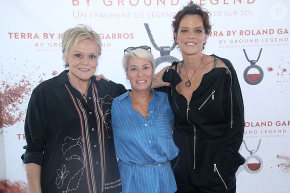 Exclusif - Muriel Robin, Véronique Dalex-Moretton et Anne Le Nen - Présentation du Collier " Terra by Roland Garros " créé par Anne Le Nen, Présidente de Ground Legend, au restaurant Laurent à Paris, France le 22 Mai 2026.
© Bertrand Rindoff/Bestimage