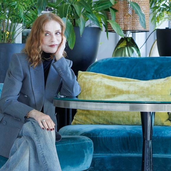 Le 8 avril 2026, Rome, Italie : Isabelle Huppert assiste au photocall pour le film "La donna più ricca del mondo" au Sofitel HTL Villa Borghese. © Emanuela Vertolli/SOPA Images via ZUMA Press / Bestimage Wire / Bestimage