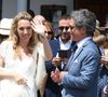Laura Smet continue d'entretenir la mémoire de Johnny Hallyday, son père.

Laura Smet et Raphaël Lancrey le jour de leur mariage en l'église Notre-Dame-Des-Flots au Cap Ferret, en France. C'est aussi l'anniversaire de Johnny Hallyday. Photo ABACAPRESS.COM