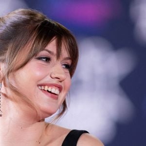 Marine Delplace assiste au tapis rouge des NRJ Music Awards au Palais des Festivals à Cannes. Photo par Shootpix/ABACAPRESS.COM