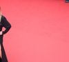 Loin des tapis rouges, l'actrice se confie sur la fatigue extrême qui accompagne l'événement et qui la force à ne plus se passer d'un accessoire : ses lunettes de soleil.

Virginie Efira - Montée des marches du film " L'inconnue" lors du 79ème Festival International du Film de Cannes, le 18 mai 2026. © Franck Boutonnet / Pool / Bestimage