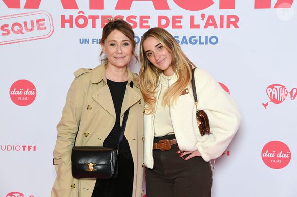 Daniela Lumbroso et sa fille Carla Ghebali - Avant-première du film "Natacha, presque hôtesse de l'air" au cinéma Pathé Palace à Paris le 24 mars 2025. © Lionel Urman/Bestimage