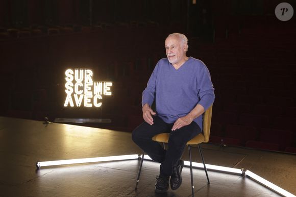 Exclusif - Francis Perrin lors du tournage de "Sur Scène Avec" à Paris le 7 novembre 2024. © Jack Tribeca / Bestimage